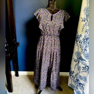 Long floral dress with pockets